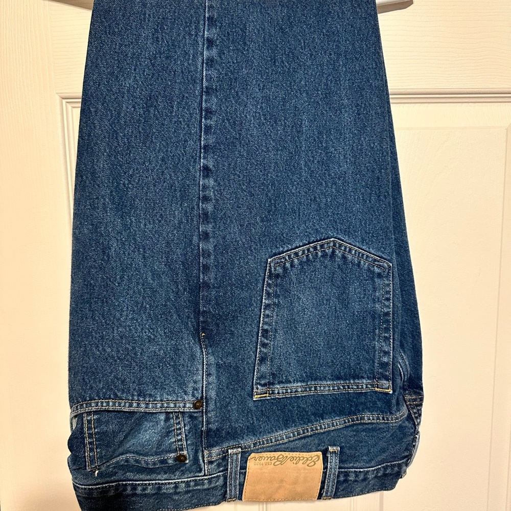 Eddie Bauer Men’s Blue Relaxed Jeans size 38/32